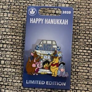 Disney Winnie the Pooh and Friends Hanukkah LE